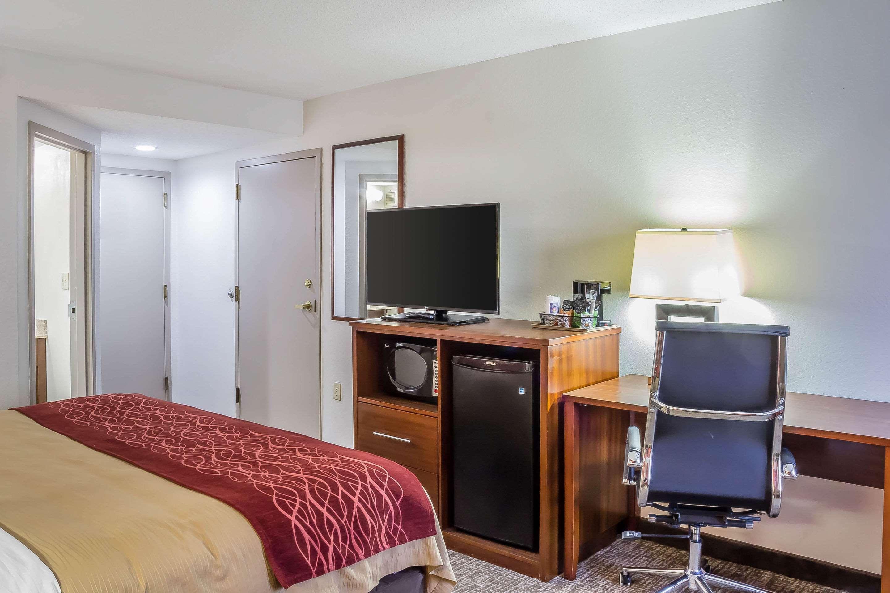 Comfort Inn Greensboro - Kernersville Екстериор снимка