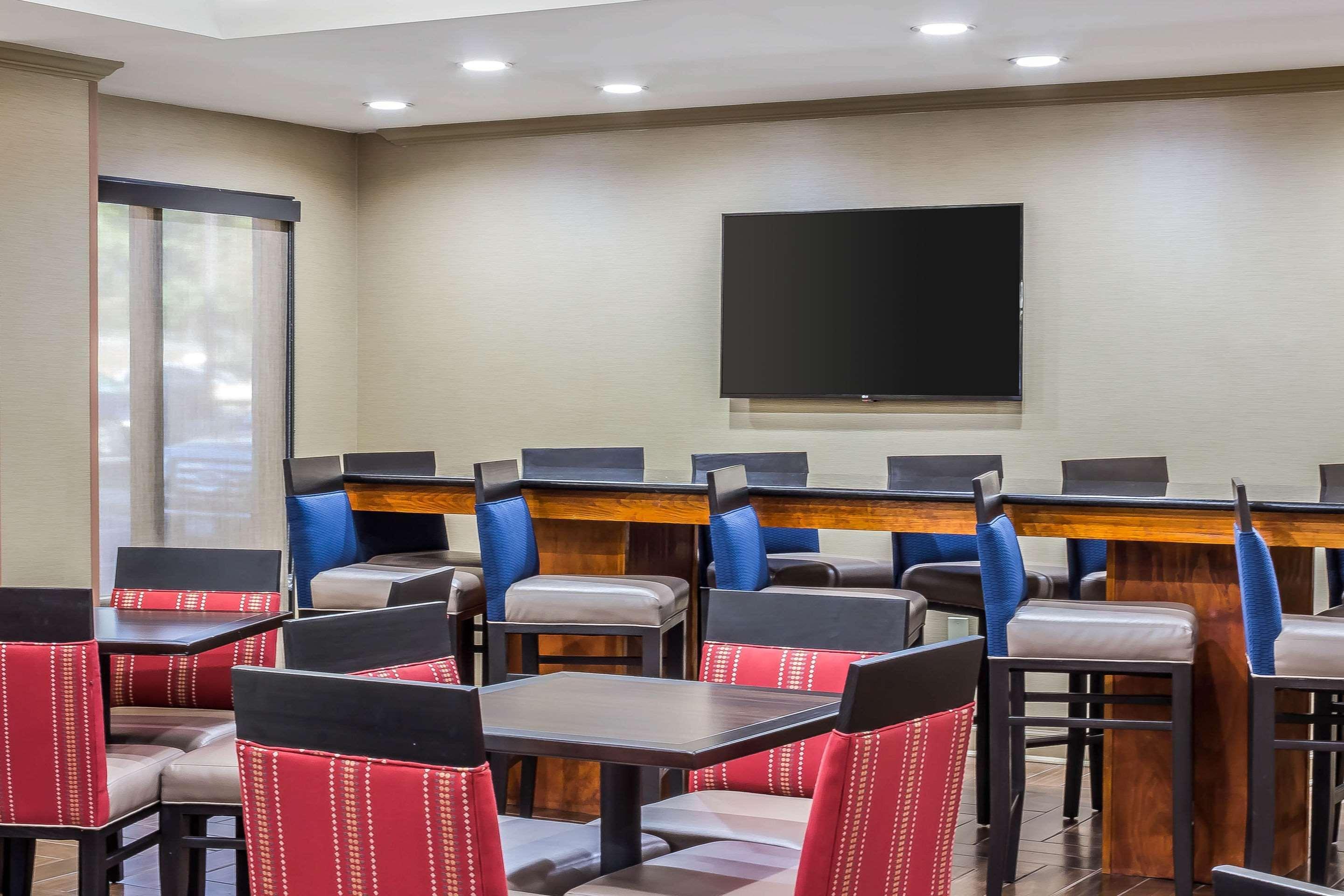 Comfort Inn Greensboro - Kernersville Екстериор снимка