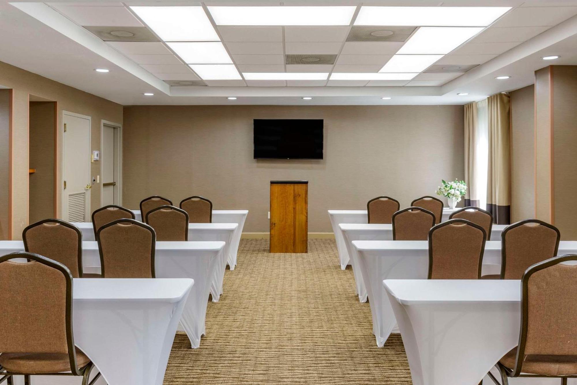 Comfort Inn Greensboro - Kernersville Екстериор снимка