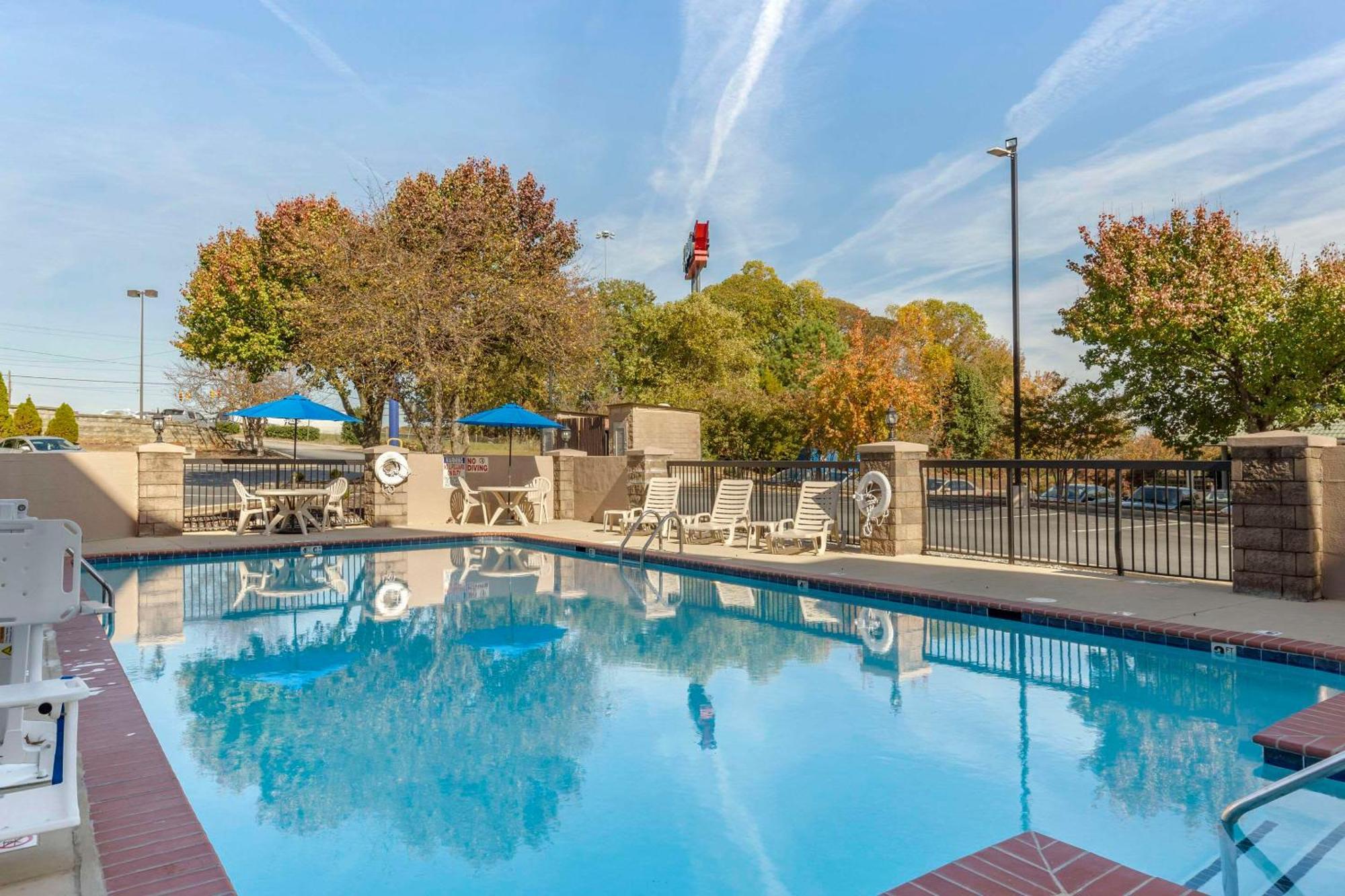 Comfort Inn Greensboro - Kernersville Екстериор снимка