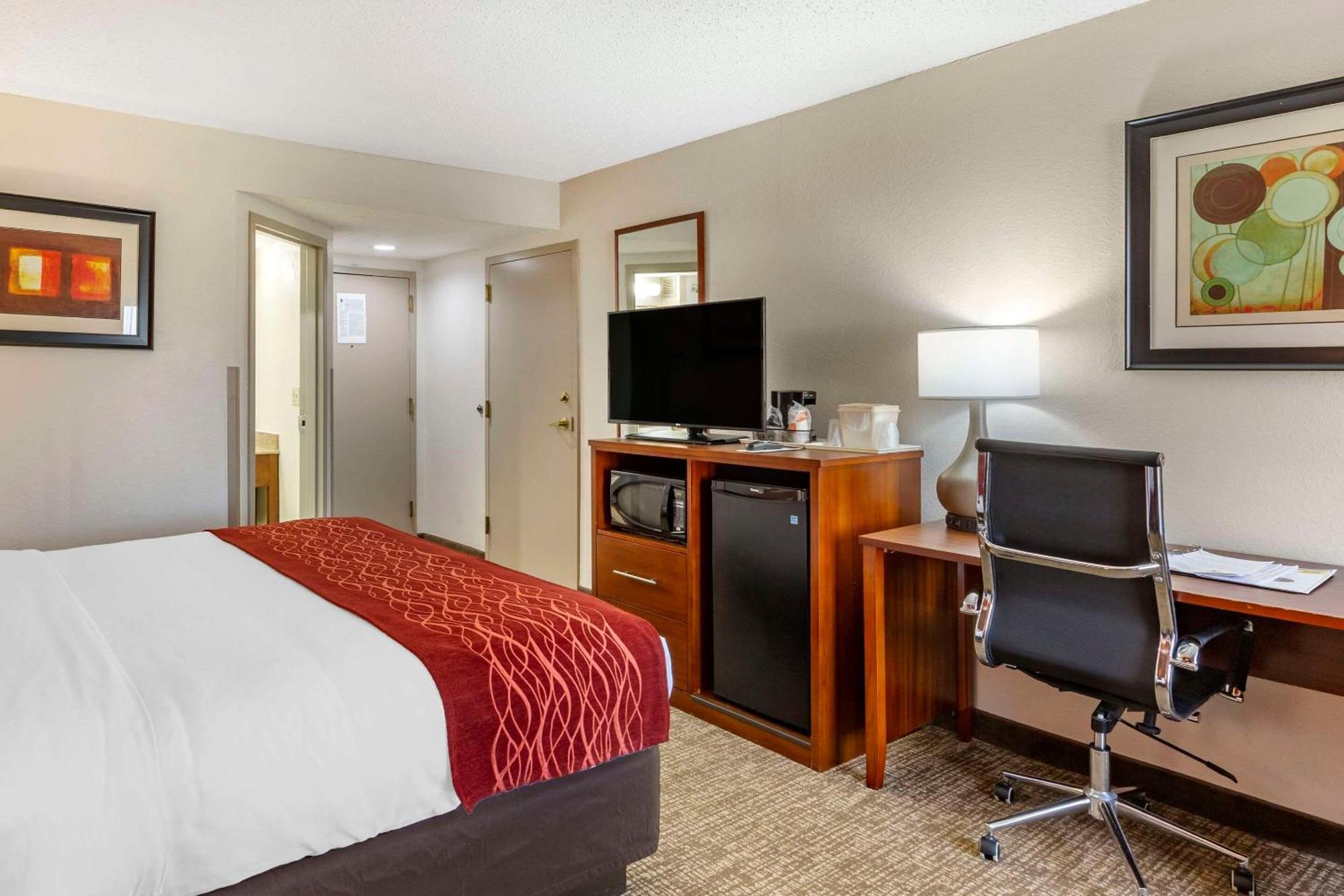 Comfort Inn Greensboro - Kernersville Екстериор снимка